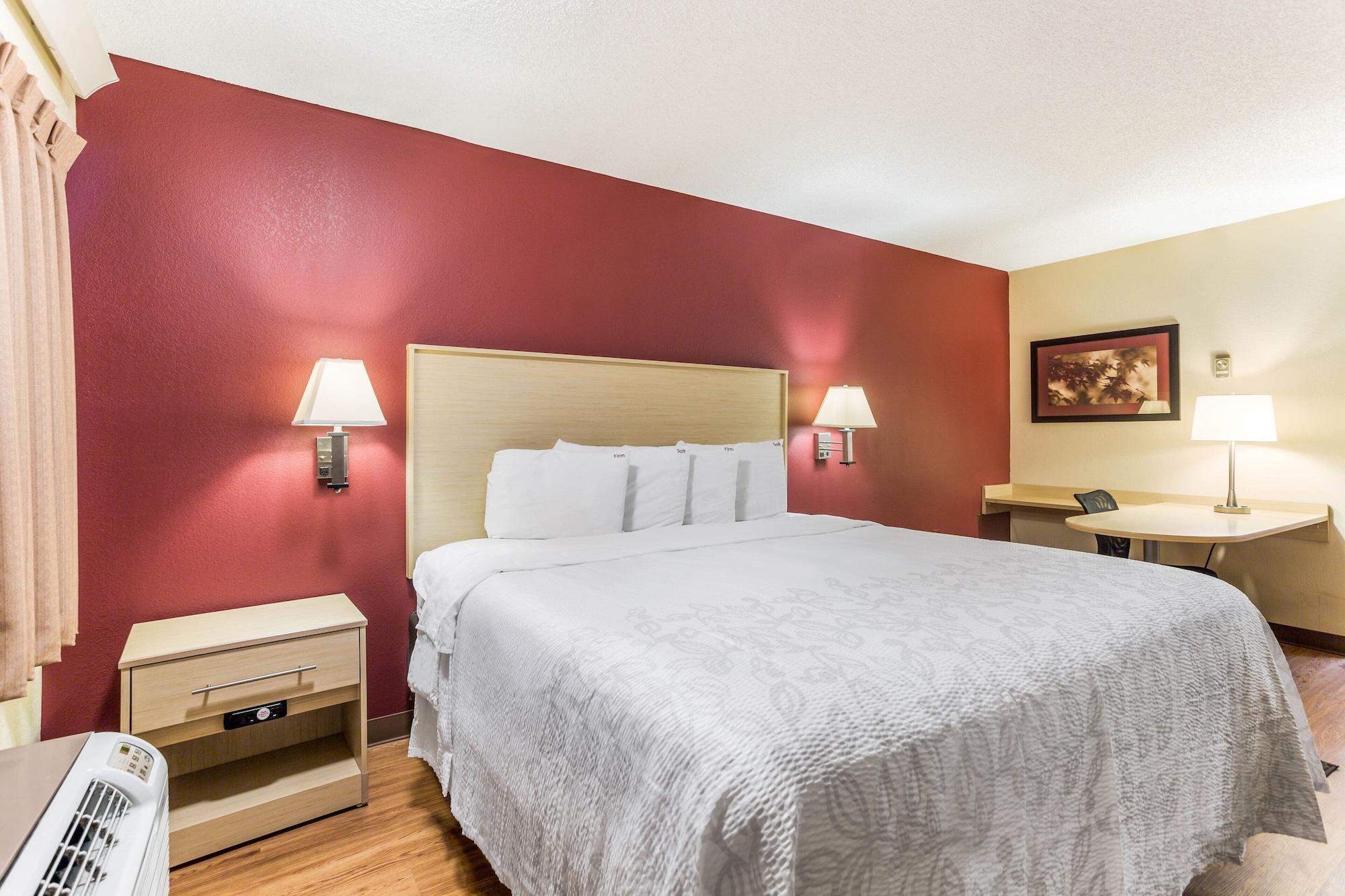 Red Roof Inn Plus+ Nashville North Гудлеттсвілл Екстер'єр фото