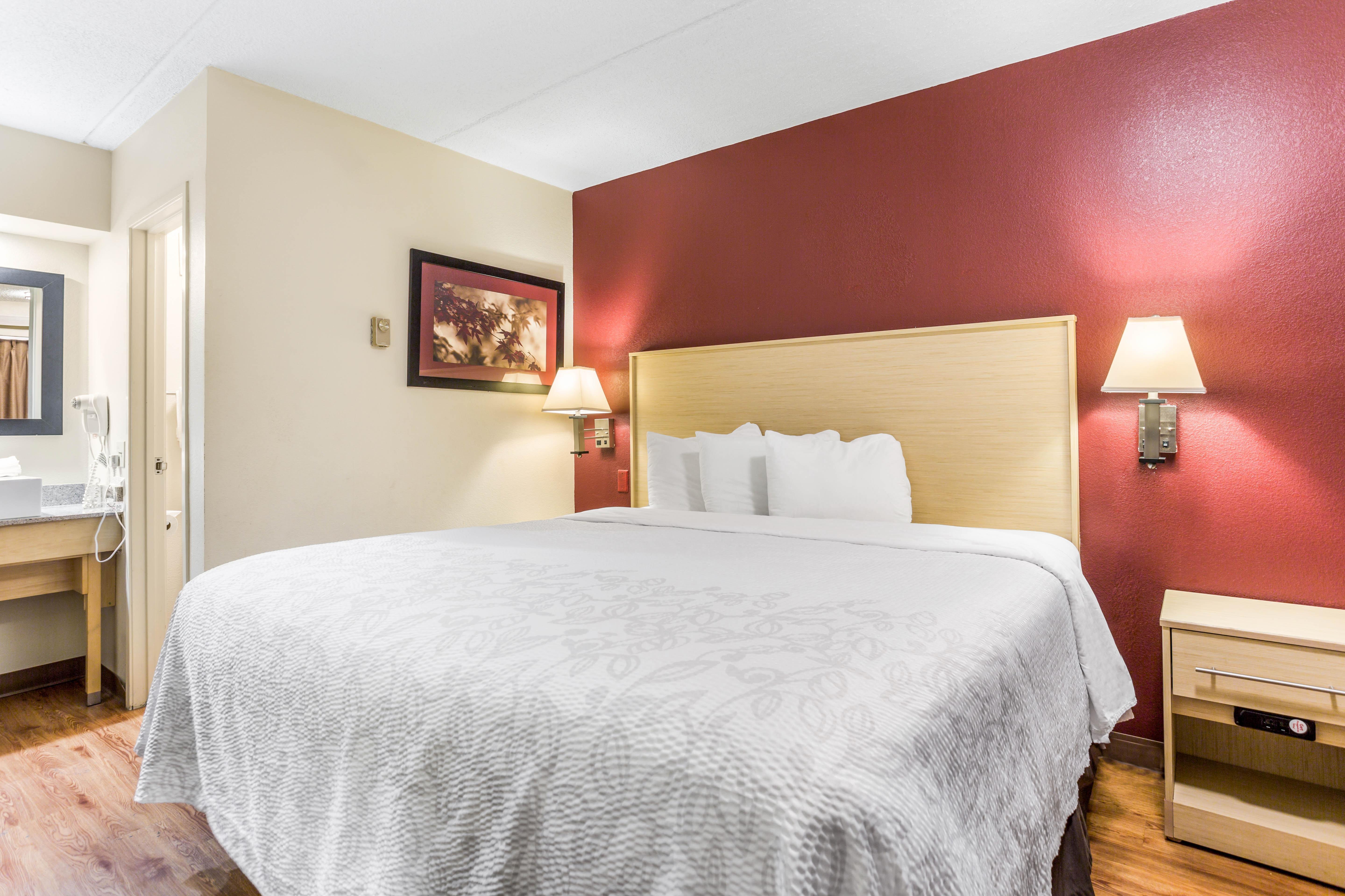 Red Roof Inn Plus+ Nashville North Гудлеттсвілл Екстер'єр фото