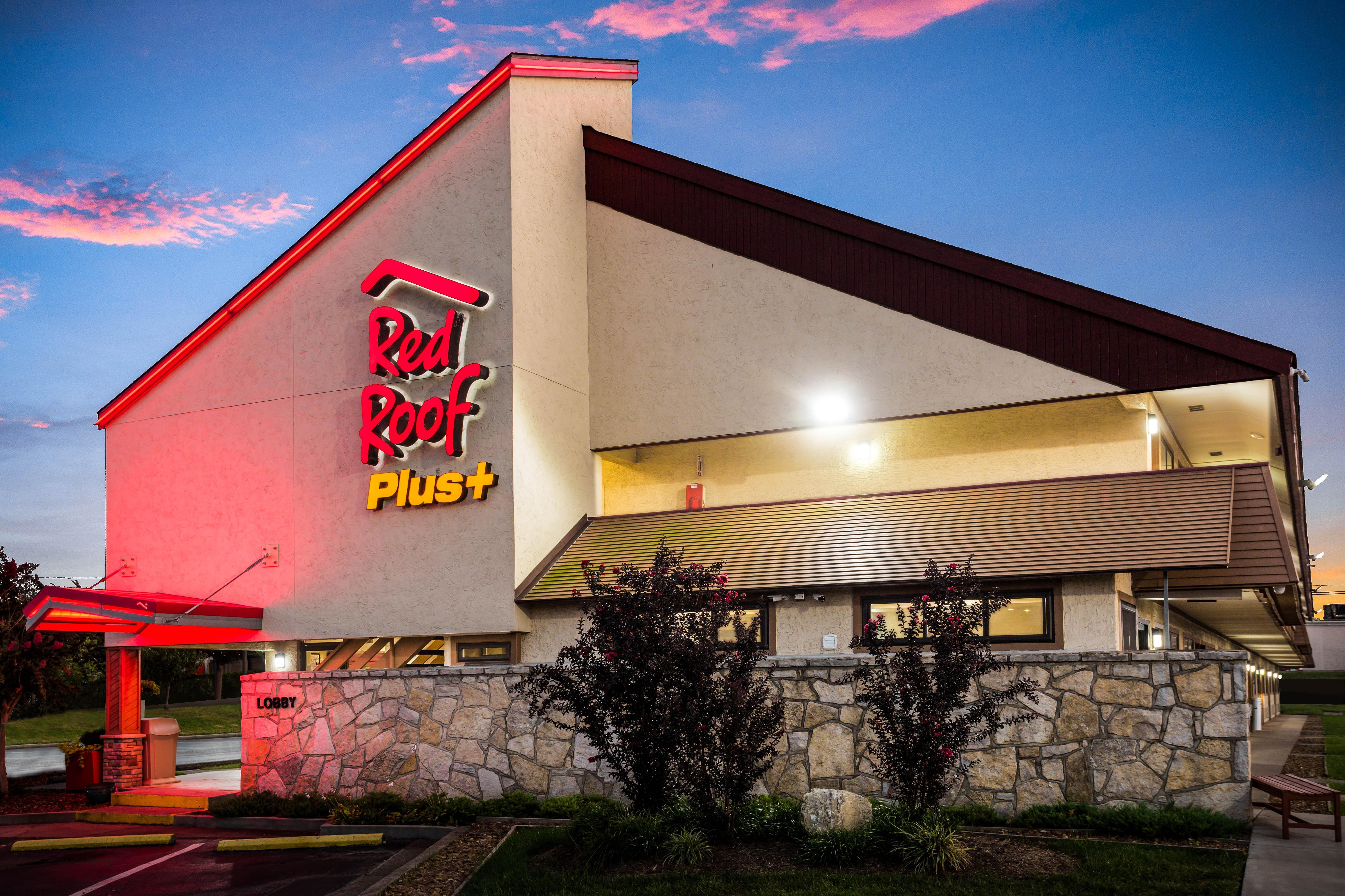 Red Roof Inn Plus+ Nashville North Гудлеттсвілл Екстер'єр фото